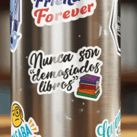 Sticker | Nunca son demasiados libros